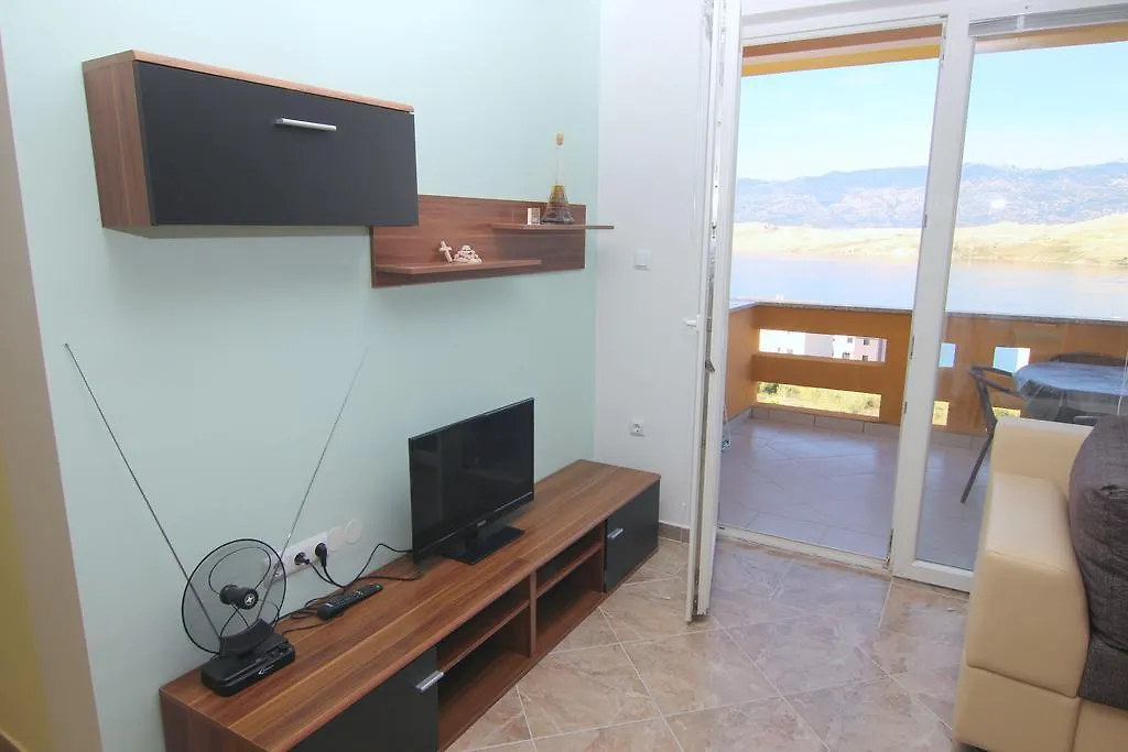 Apartments Ljubic Pag Town