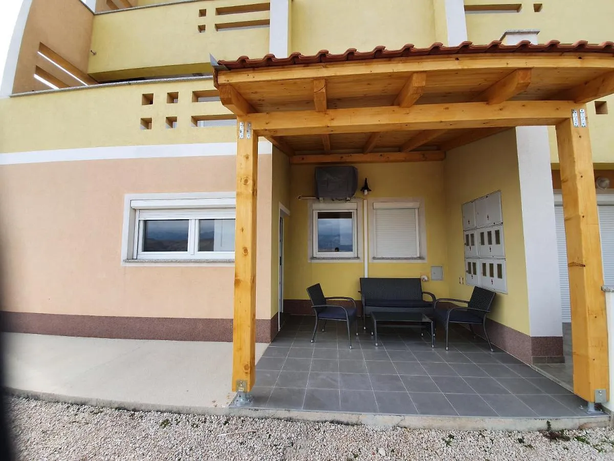 Apartments Ljubic Pag Town
