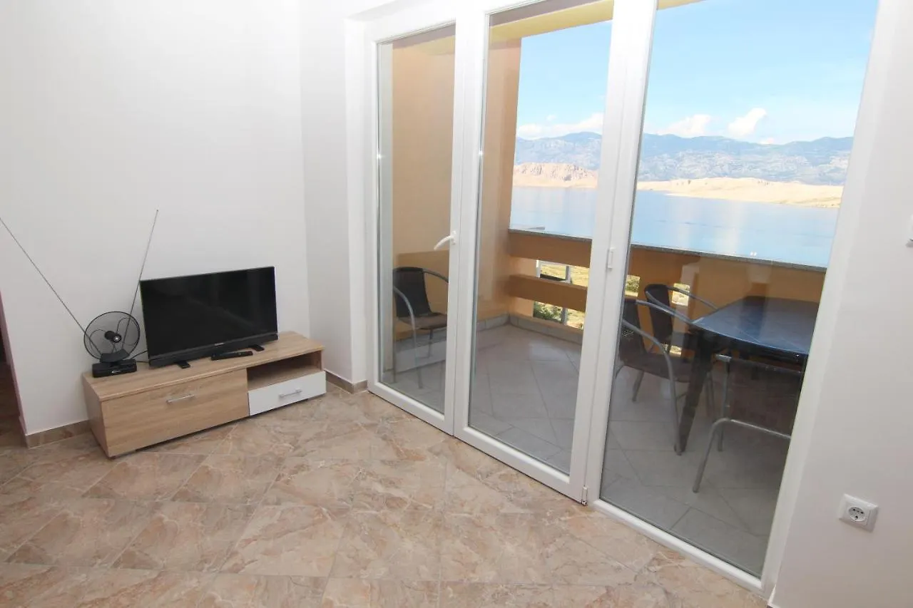 Apartments Ljubic باغ 0*,