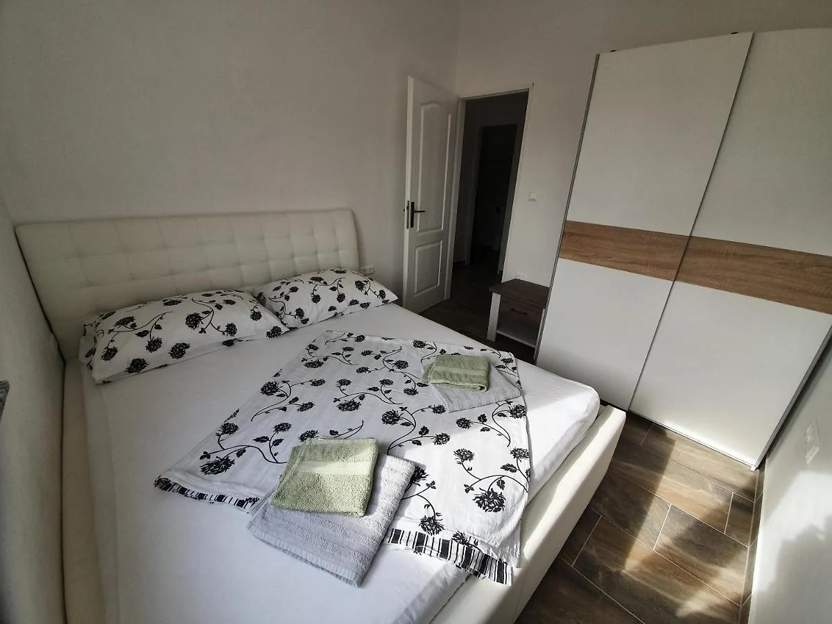 Apartments Ljubic باغ 0*,  كرواتيا