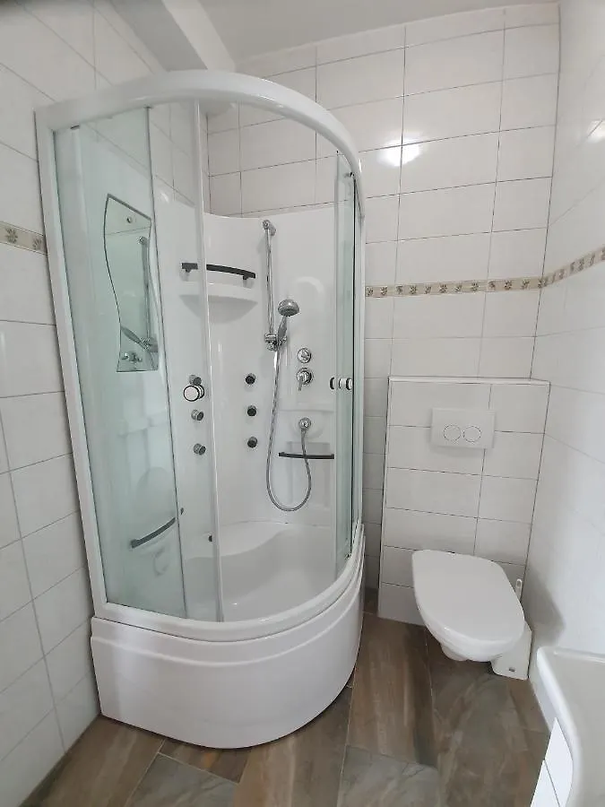 Apartments Ljubic باغ